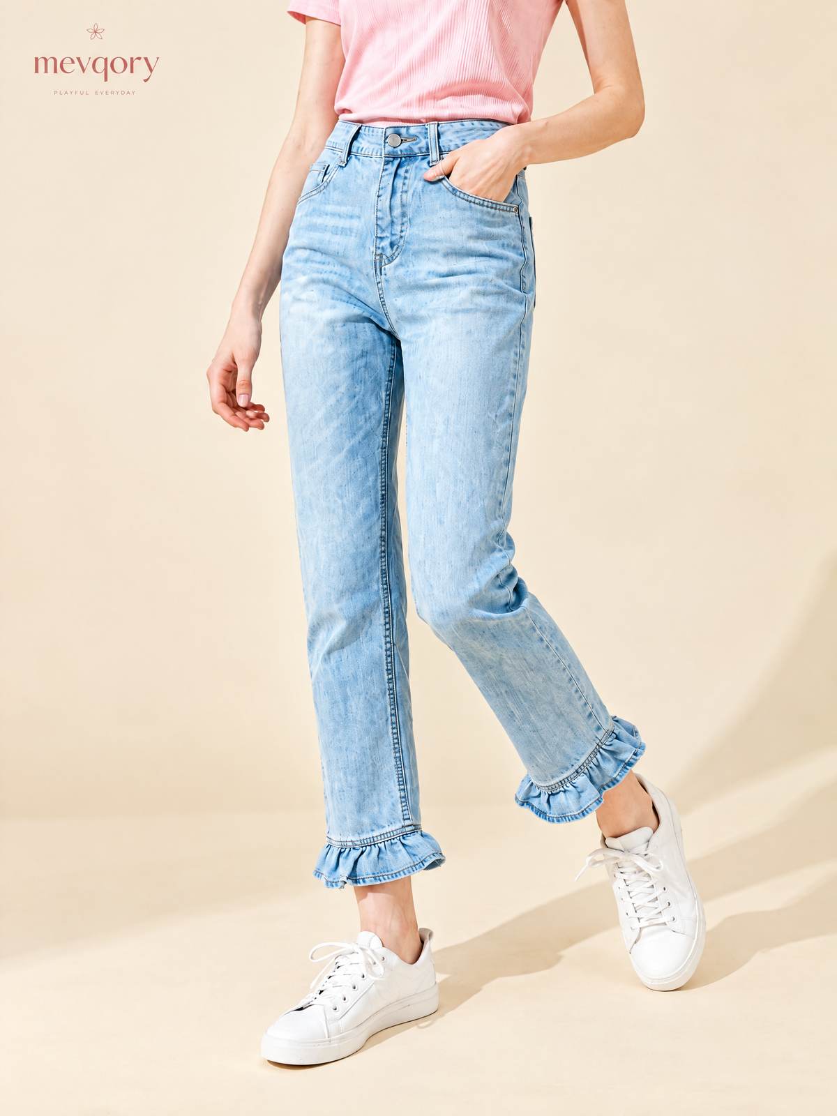 Light Wash Ruffle-Hem Straight Denim
